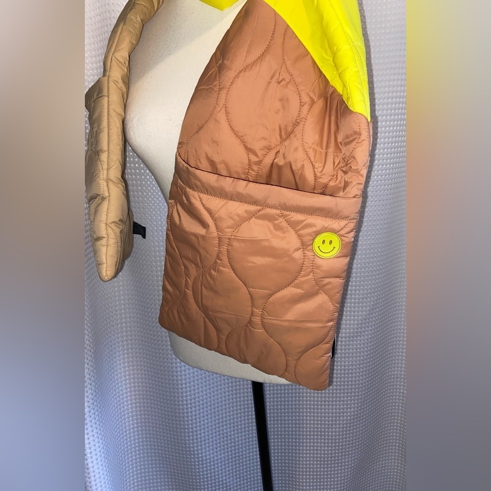 STEVE MADDEN Yellow and Peach Puffer Scarf - Picture 5 of 9